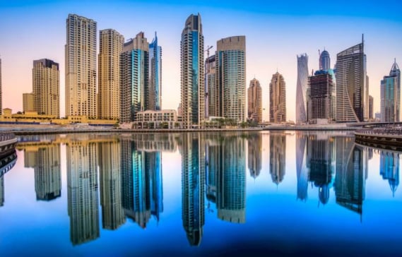 تملك الأجانب للعقارات في الإمارات: القوانين والشروط